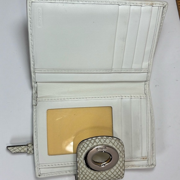 Coach Brown Signature Turn Lock Bi Fold Wallet - Picture 3 of 5